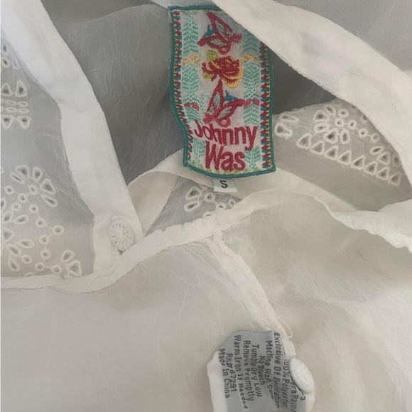 Johnny Was White Embroidered Blouse - Picture 5 of 5